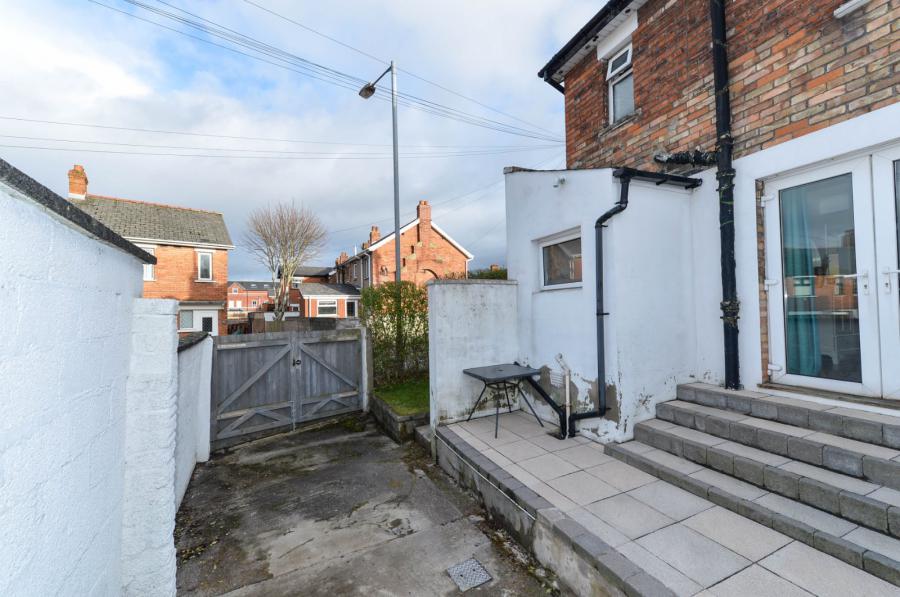 44 Connsbrook Avenue