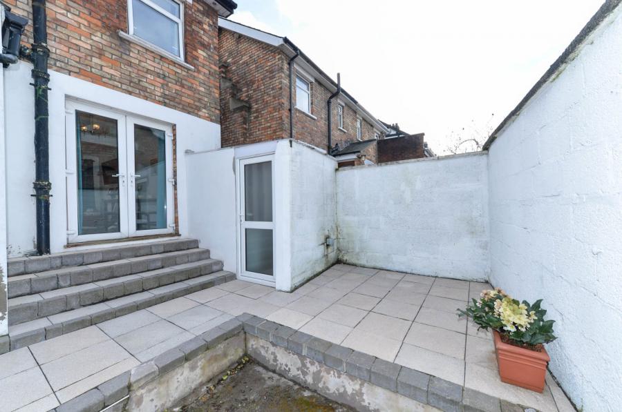 44 Connsbrook Avenue