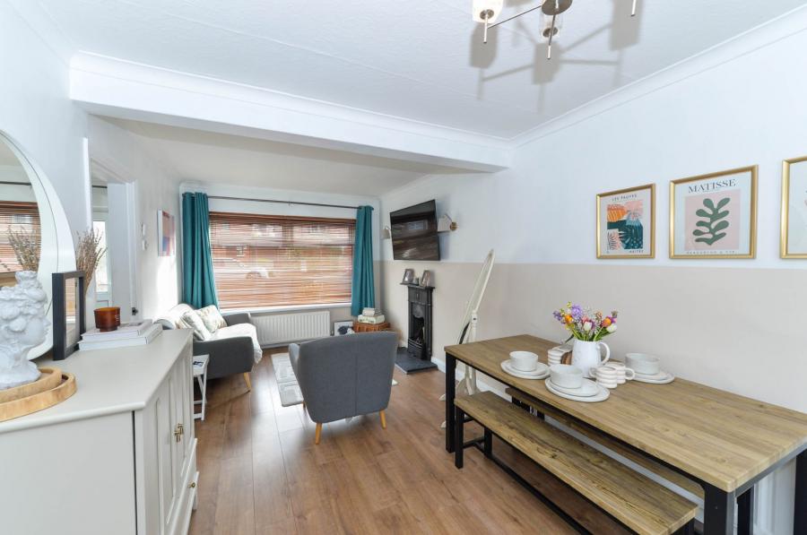 44 Connsbrook Avenue