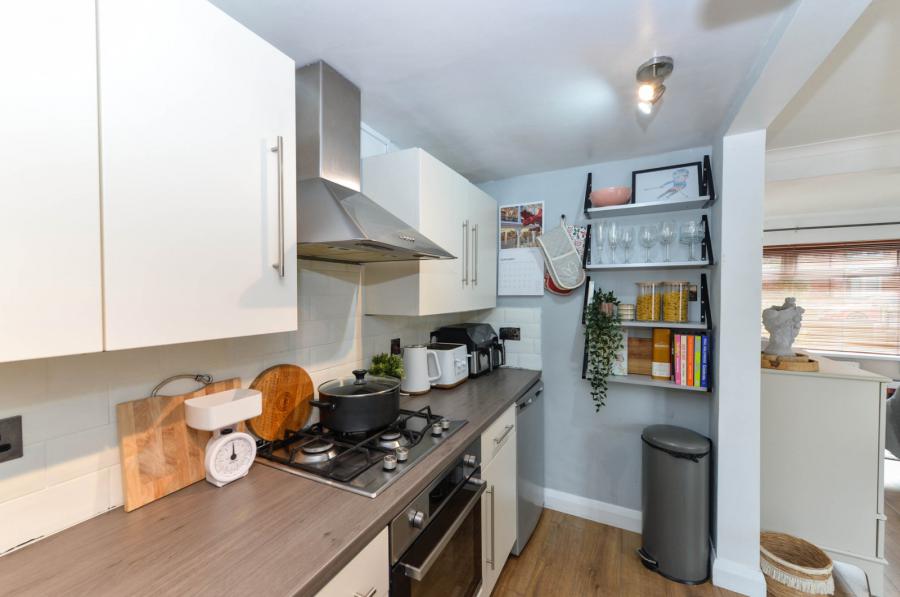 44 Connsbrook Avenue