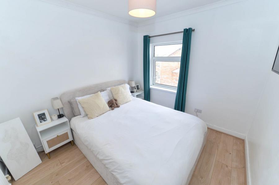 44 Connsbrook Avenue