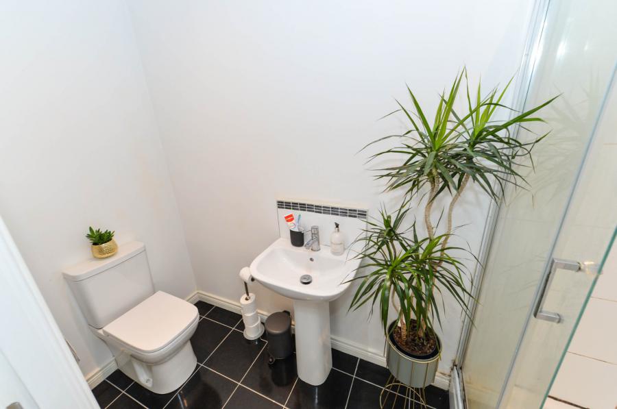 6 Millmount Village Square