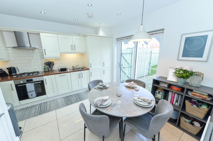 6 Millmount Village Square