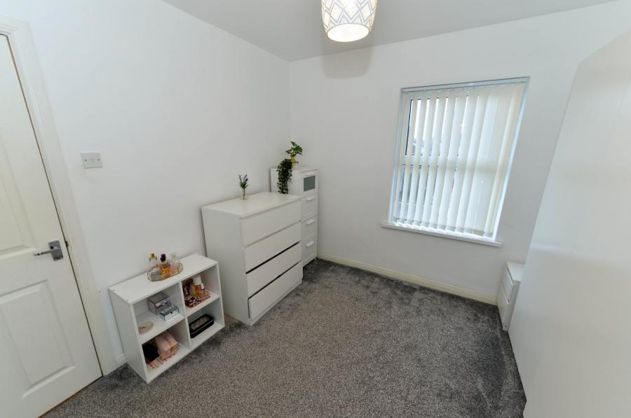 21 Connsbrook Avenue