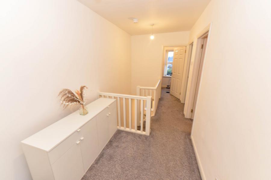 21 Connsbrook Avenue