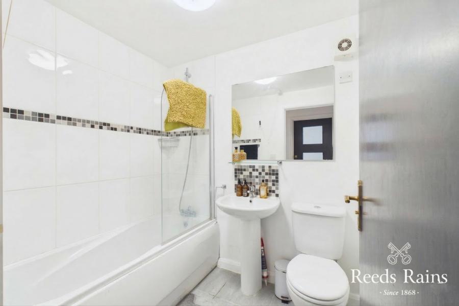 Apartment 1 Mossvale House, 27 Short Strand