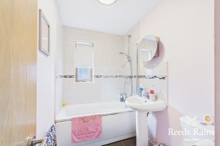 Flat 3 Millview Court, 351 Beersbridge Road