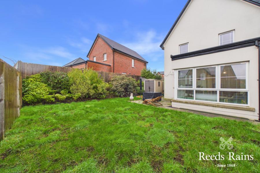 5 Millmount Village Gardens