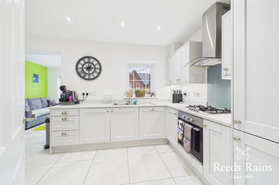 5 Millmount Village Gardens