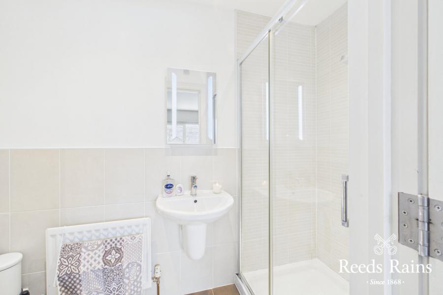 9 Coopers Mill Avenue