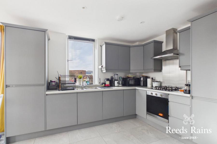 Apartment 8, 1D, Lewis Mews