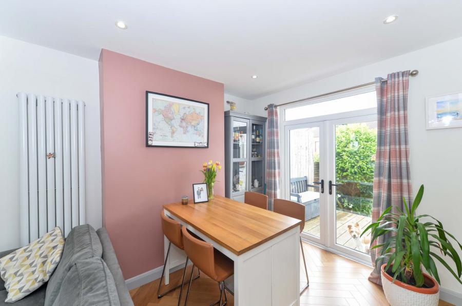 8 Mount Merrion Gardens