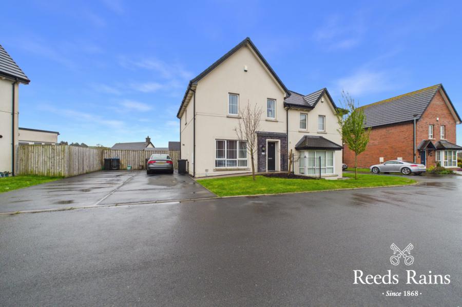 3 Millmount Village Close