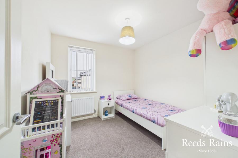 3 Millmount Village Close