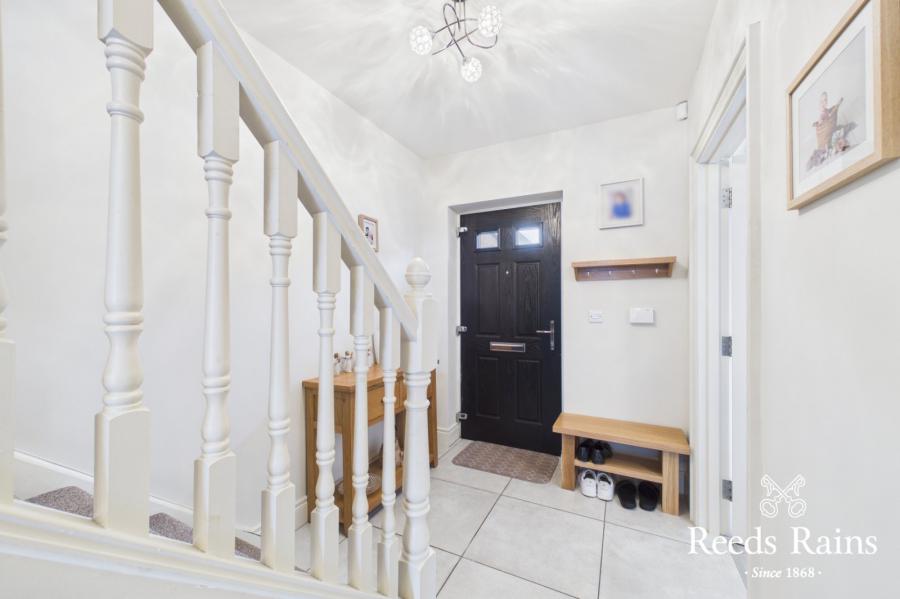 3 Millmount Village Close