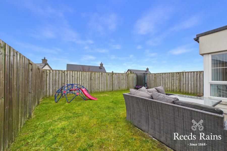 3 Millmount Village Close