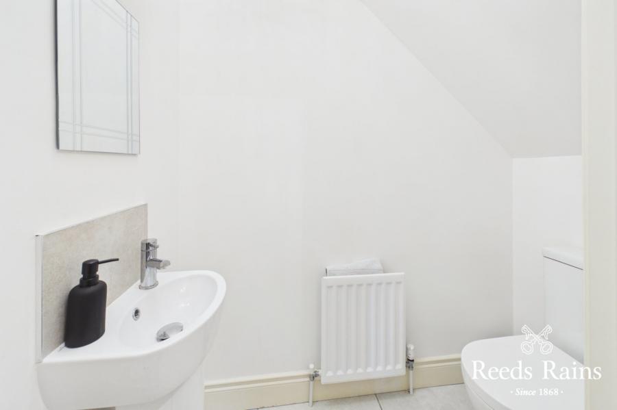 3 Millmount Village Close