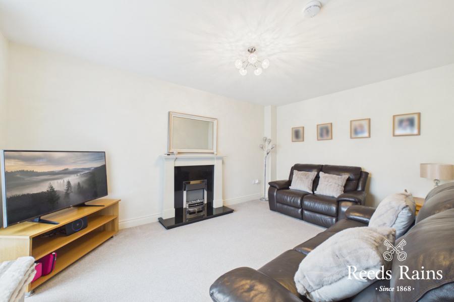 3 Millmount Village Close