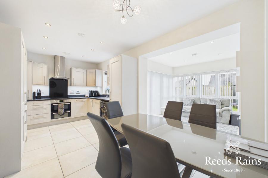 3 Millmount Village Close