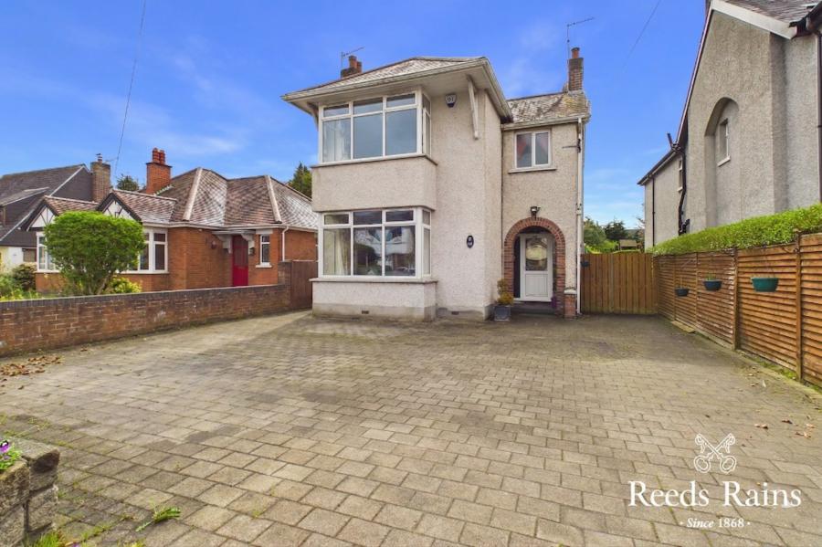 161 Kings Road, Belfast, County Antrim, BT5 7EG