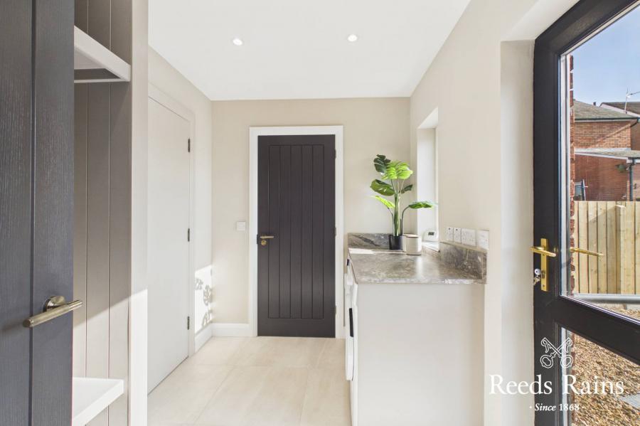 2 Bloomfield Park West