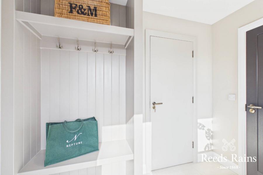 2 Bloomfield Park West