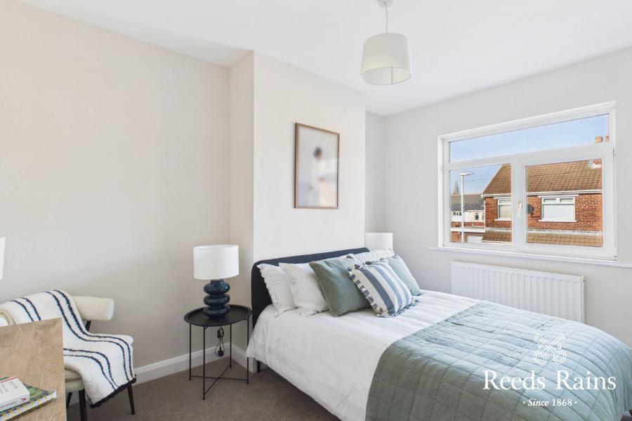 2 Bloomfield Park West