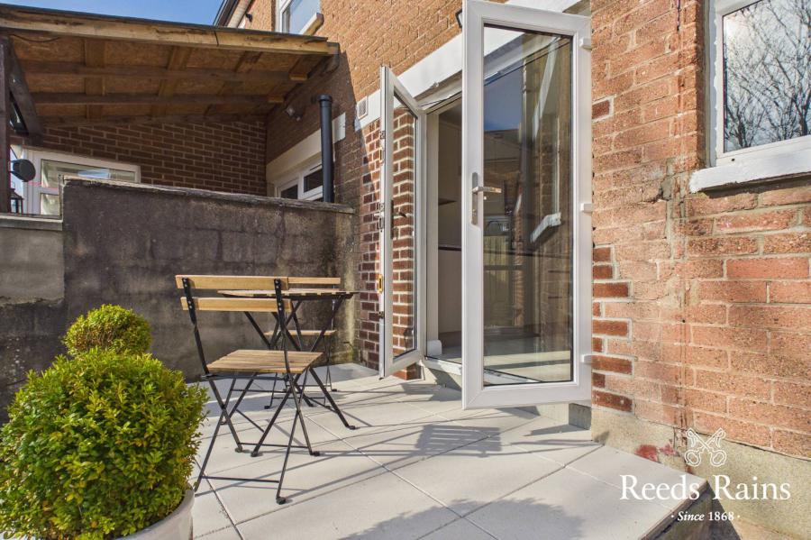 2 Bloomfield Park West