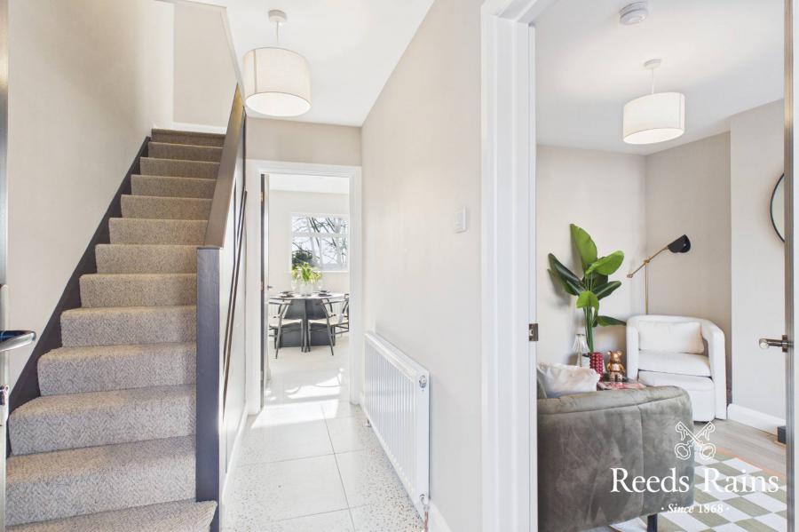 2 Bloomfield Park West