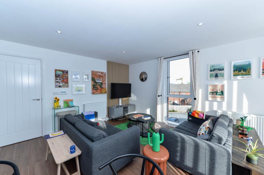 Apartment 9, Block D, Lewis Mews