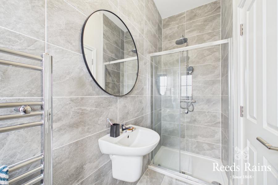 11 Little Enler Green