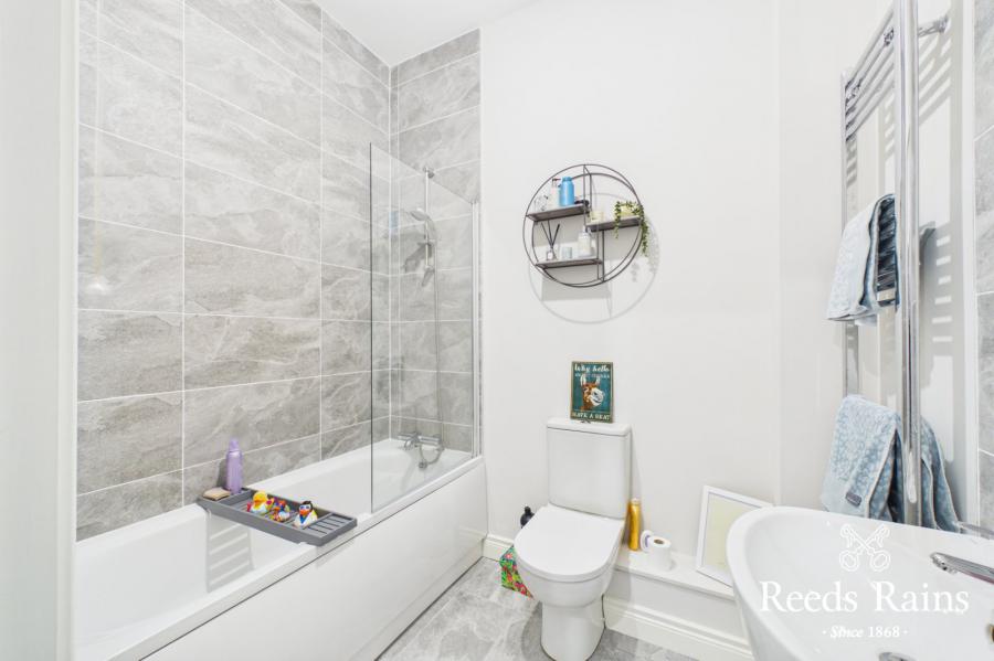 11 Little Enler Green