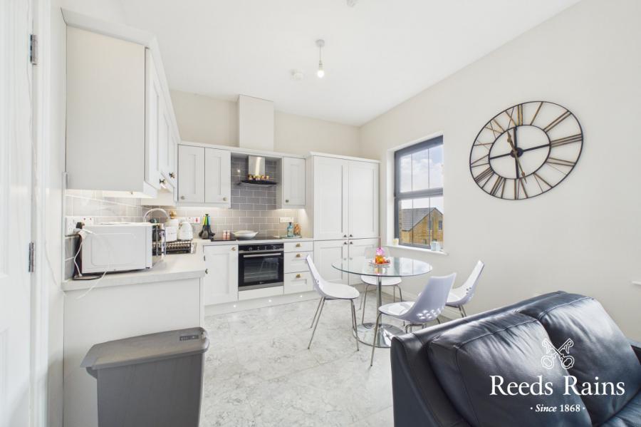 11 Little Enler Green