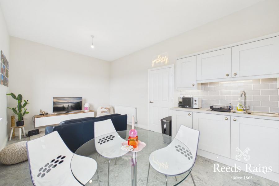 11 Little Enler Green