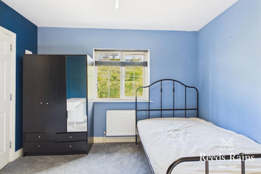 74 Coopers Mill Avenue