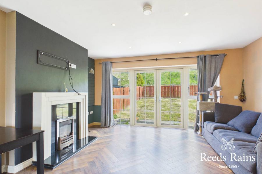 74 Coopers Mill Avenue