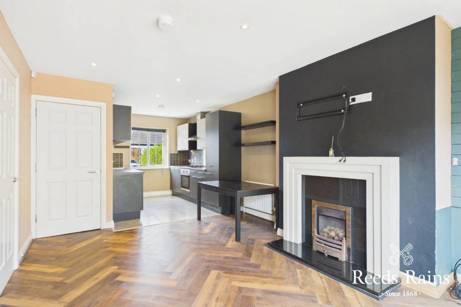 74 Coopers Mill Avenue