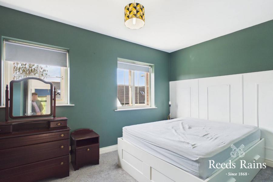 74 Coopers Mill Avenue