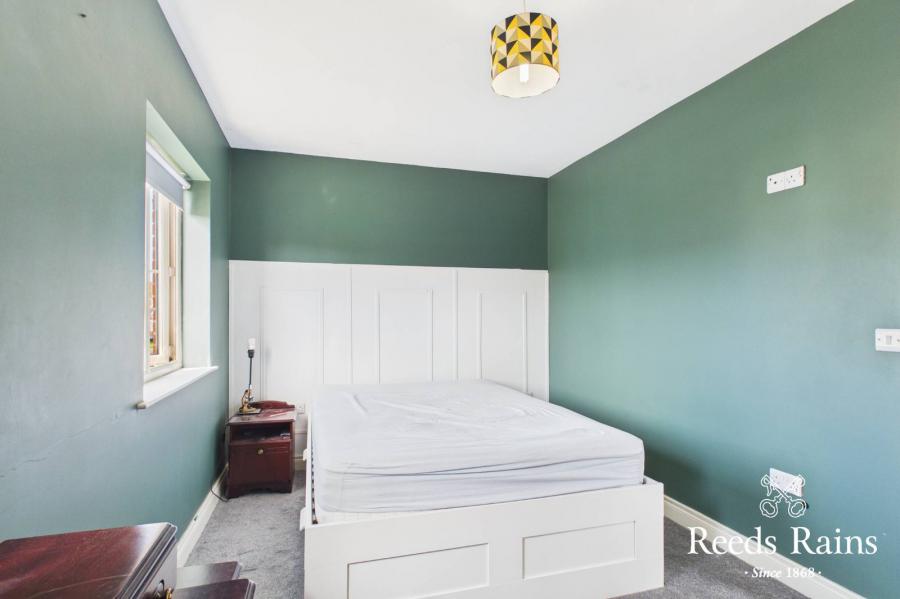 74 Coopers Mill Avenue