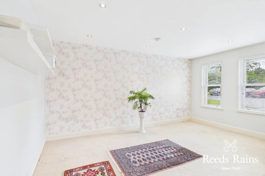 Apartment 17 Sandown Manor, 84A Sandown Road