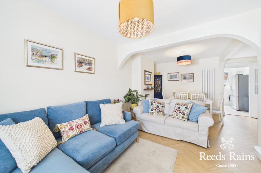 70 Larkfield Road