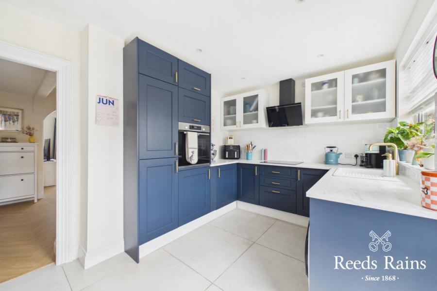 70 Larkfield Road