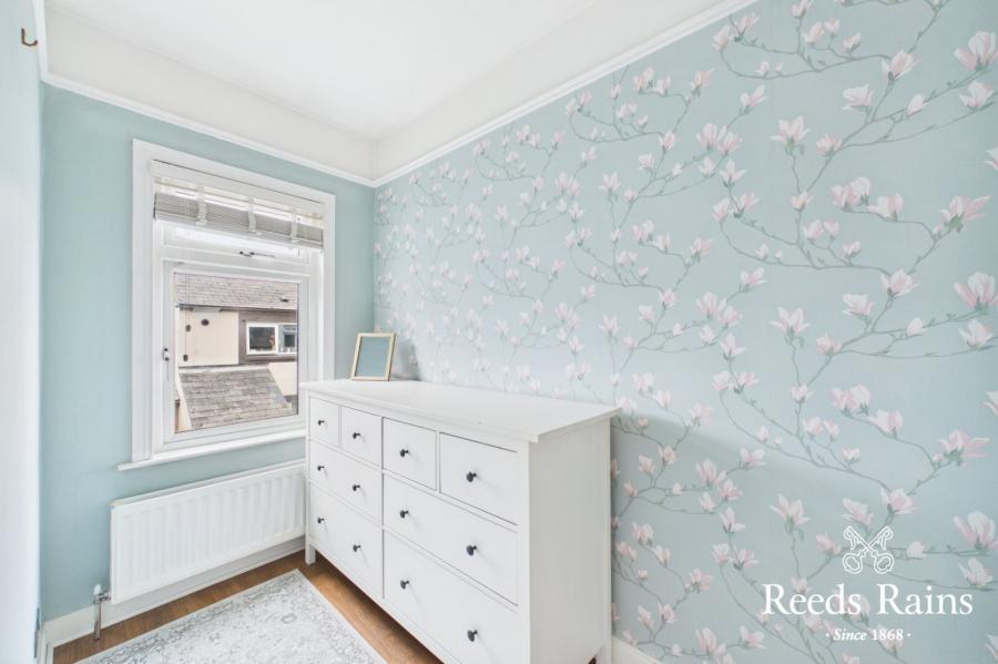 87 Avoniel Road