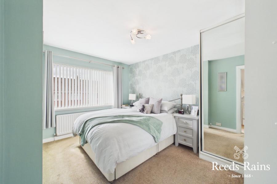 32 Orangefield Drive