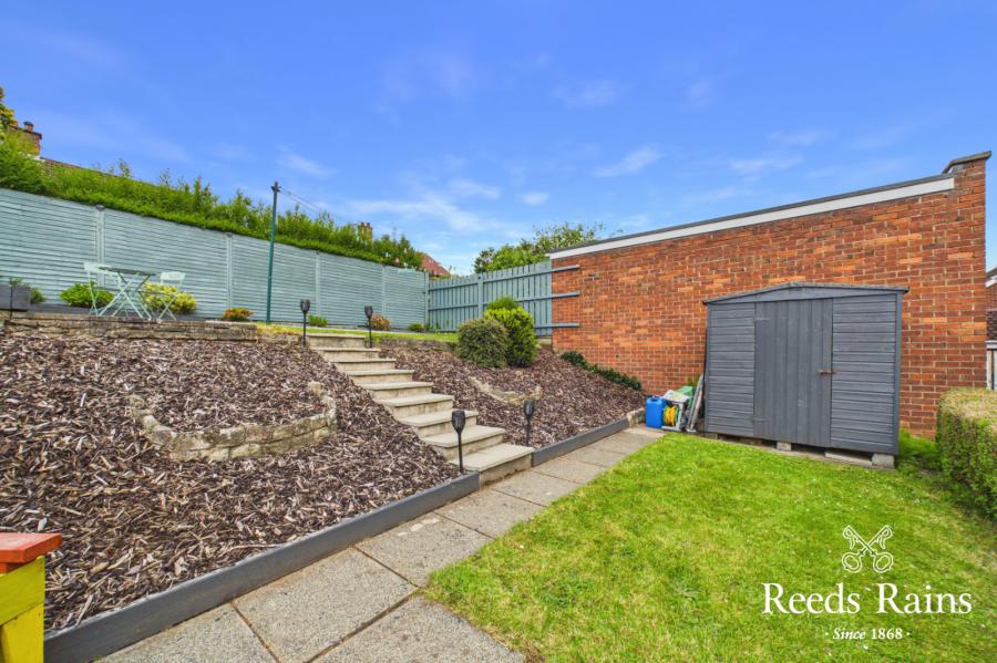 32 Orangefield Drive