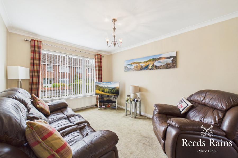 32 Orangefield Drive