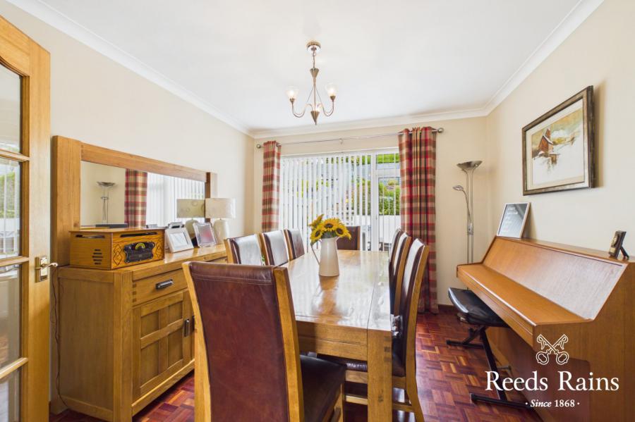 32 Orangefield Drive