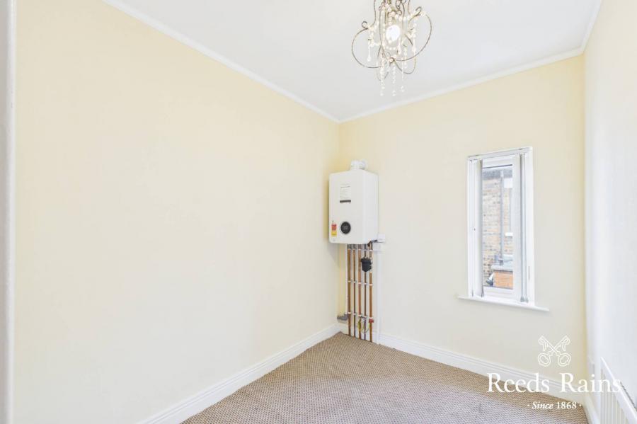 35 Dunraven Crescent