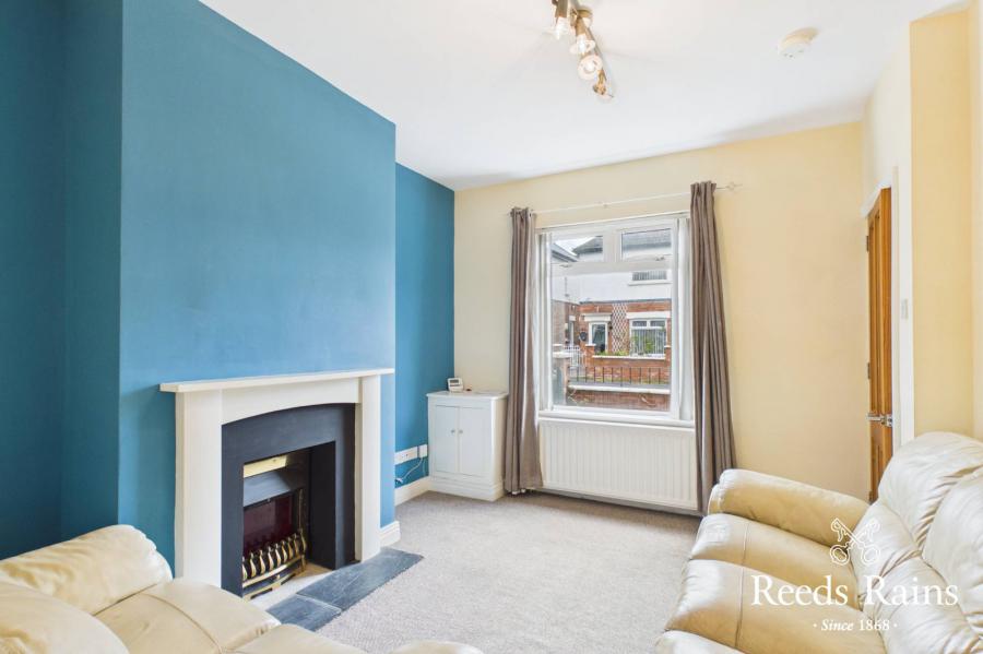 35 Dunraven Crescent