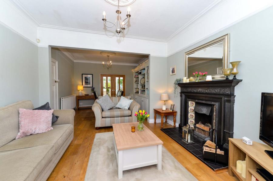 56 Knockvale Park
